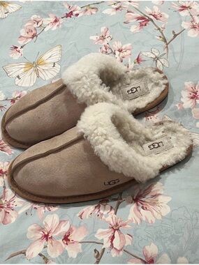 UGG Women's Chestnut Suede Shearling-Lined Mule Slippers